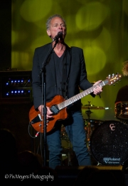 Buckingham McVie-10