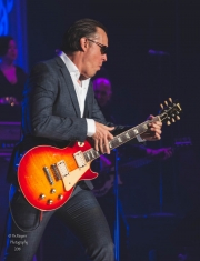 2018.11.09-JoeBonamassa-MuratTheatre-IndianapolisIN-PixMeyers-27