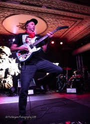 Tom-Morello-IN-5.10.19-25