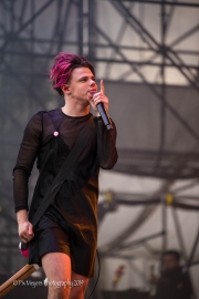 Yungblud-16